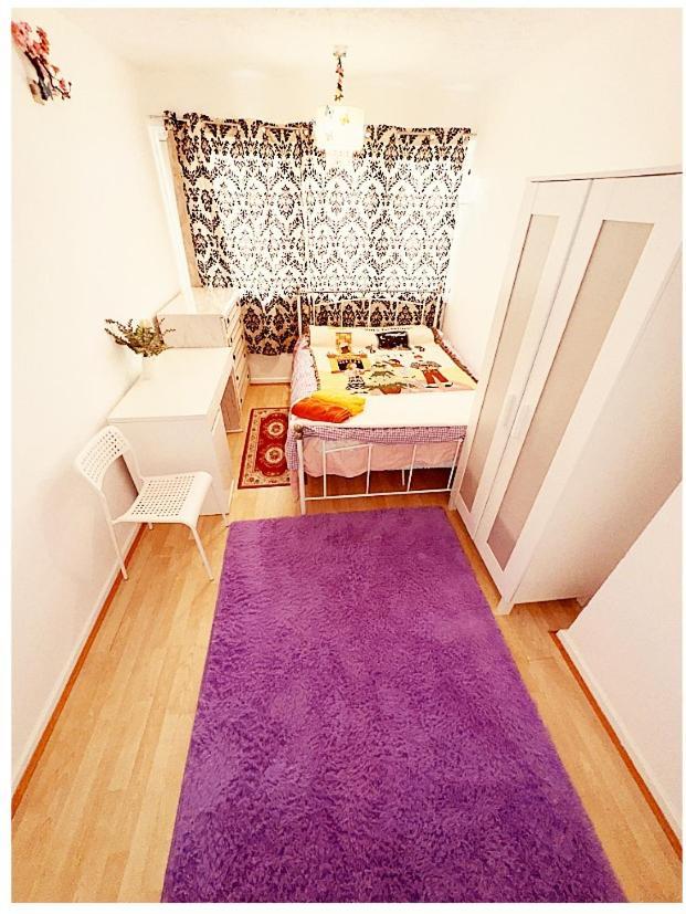 Excellent Double Rooms In Cheap Rate Around Central Лондон Екстериор снимка